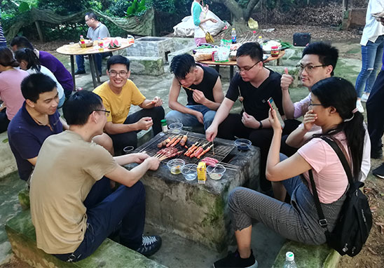 “挑战自我，凝聚力量，熔炼一流团队” 广东优科检测户外拓展活动